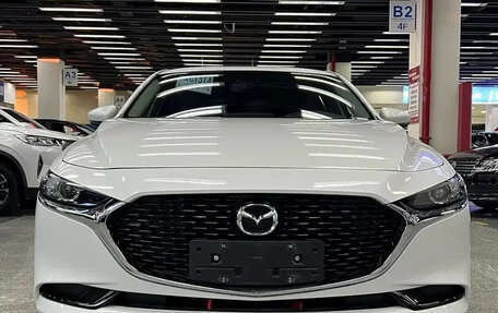 Mazda 3, 2023 год, 1 800 060 рублей, 2 фотография