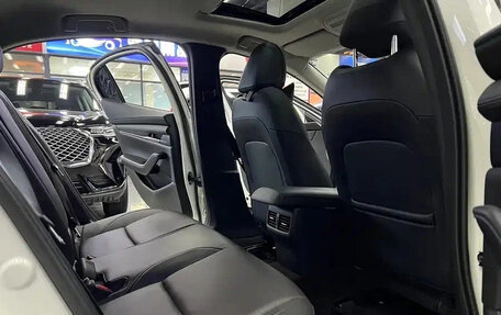 Mazda 3, 2023 год, 1 800 060 рублей, 10 фотография