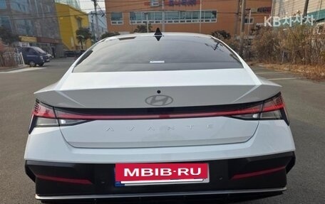 Hyundai Avante, 2024 год, 1 800 000 рублей, 4 фотография