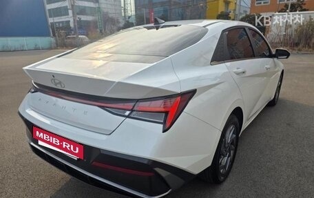 Hyundai Avante, 2024 год, 1 800 000 рублей, 3 фотография