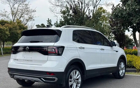 Volkswagen T-Cross I, 2022 год, 1 423 069 рублей, 7 фотография