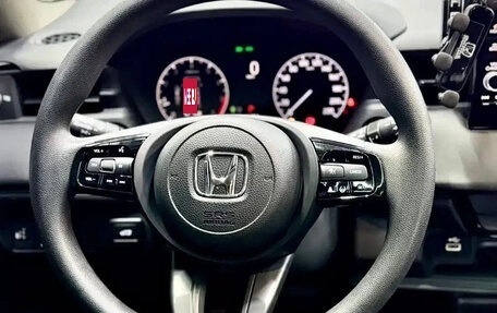 Honda Vezel, 2023 год, 1 820 060 рублей, 14 фотография