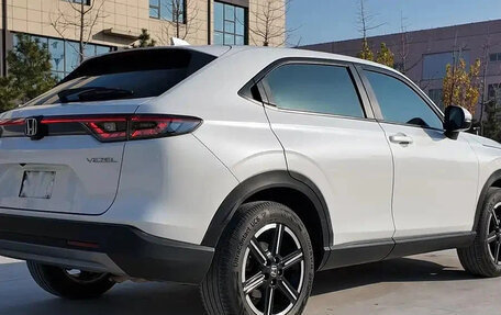 Honda Vezel, 2023 год, 1 800 060 рублей, 4 фотография