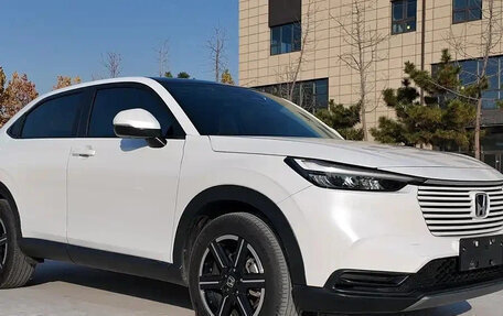 Honda Vezel, 2023 год, 1 800 060 рублей, 3 фотография