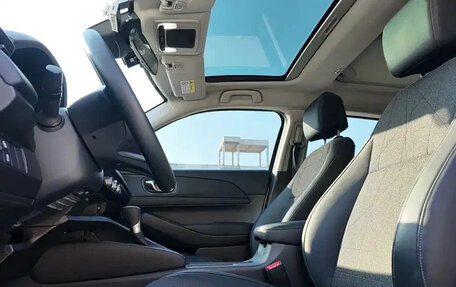 Honda Vezel, 2023 год, 1 800 060 рублей, 7 фотография