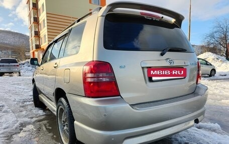 Toyota Kluger I, 2001 год, 900 000 рублей, 4 фотография