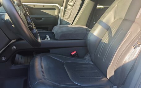 Land Rover Defender II, 2020 год, 7 500 000 рублей, 13 фотография