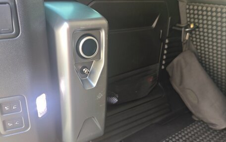 Land Rover Defender II, 2020 год, 7 500 000 рублей, 9 фотография