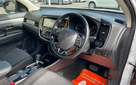 Mitsubishi Outlander III рестайлинг 3, 2022 год, 2 150 060 рублей, 7 фотография