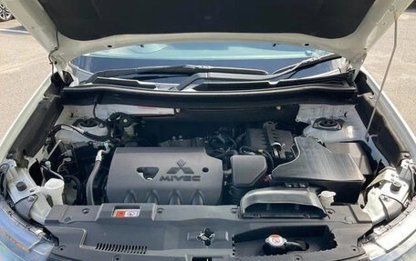 Mitsubishi Outlander III рестайлинг 3, 2022 год, 2 150 060 рублей, 15 фотография