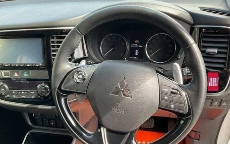 Mitsubishi Outlander III рестайлинг 3, 2022 год, 2 150 060 рублей, 8 фотография