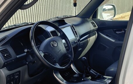 Toyota Land Cruiser Prado 120 рестайлинг, 2008 год, 3 000 000 рублей, 5 фотография