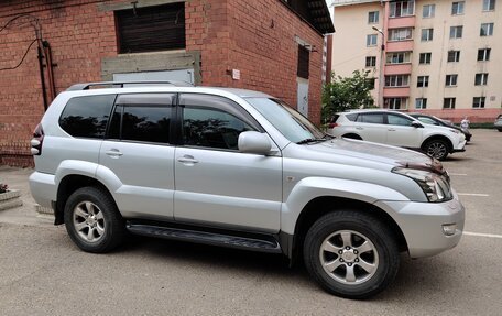 Toyota Land Cruiser Prado 120 рестайлинг, 2008 год, 3 000 000 рублей, 3 фотография
