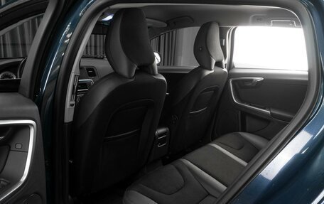 Volvo V60 I, 2011 год, 1 249 000 рублей, 11 фотография