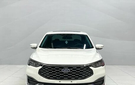 Ford Escort, 2021 год, 1 220 000 рублей, 3 фотография