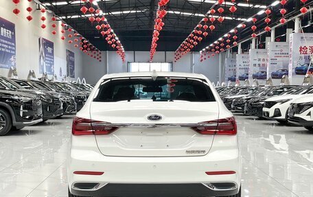 Ford Escort, 2021 год, 1 220 000 рублей, 6 фотография