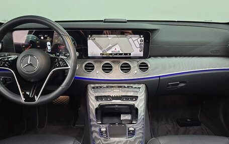 Mercedes-Benz E-Класс, 2022 год, 6 000 000 рублей, 7 фотография
