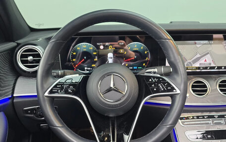 Mercedes-Benz E-Класс, 2022 год, 6 000 000 рублей, 13 фотография