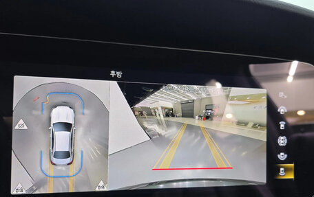 Mercedes-Benz E-Класс, 2022 год, 6 000 000 рублей, 15 фотография