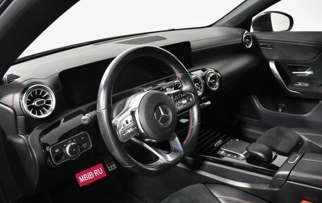 Mercedes-Benz CLA, 2020 год, 2 949 000 рублей, 9 фотография