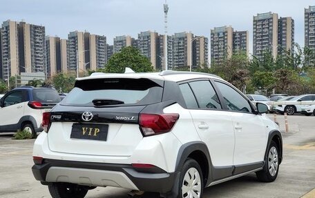 Toyota Yaris XP150 рестайлинг, 2022 год, 1 340 000 рублей, 3 фотография