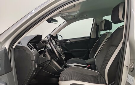 Volkswagen Tiguan II, 2018 год, 2 000 000 рублей, 15 фотография