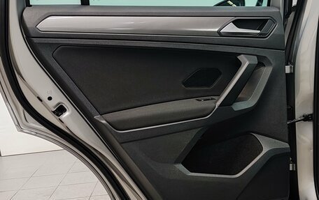 Volkswagen Tiguan II, 2018 год, 2 000 000 рублей, 31 фотография