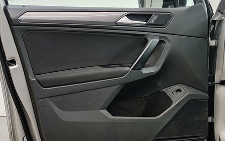 Volkswagen Tiguan II, 2018 год, 2 000 000 рублей, 29 фотография