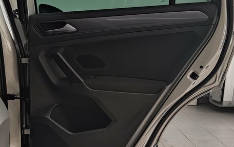 Volkswagen Tiguan II, 2018 год, 2 000 000 рублей, 32 фотография