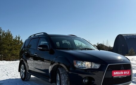 Mitsubishi Outlander III рестайлинг 3, 2010 год, 1 240 000 рублей, 4 фотография