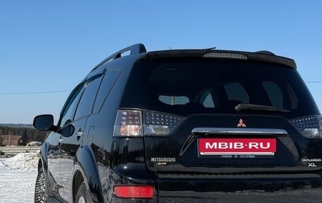 Mitsubishi Outlander III рестайлинг 3, 2010 год, 1 240 000 рублей, 9 фотография