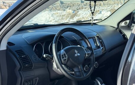 Mitsubishi Outlander III рестайлинг 3, 2010 год, 1 240 000 рублей, 12 фотография