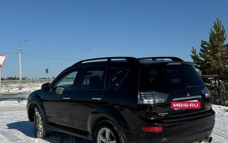 Mitsubishi Outlander III рестайлинг 3, 2010 год, 1 240 000 рублей, 10 фотография