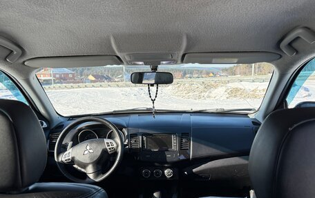 Mitsubishi Outlander III рестайлинг 3, 2010 год, 1 240 000 рублей, 16 фотография