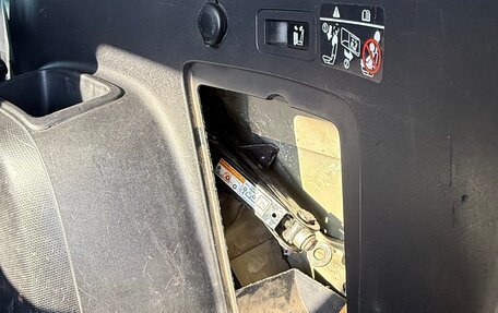 Mitsubishi Outlander III рестайлинг 3, 2010 год, 1 240 000 рублей, 23 фотография