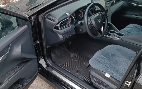 Toyota Camry, 2021 год, 3 650 000 рублей, 4 фотография