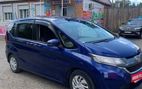 Honda Freed II, 2017 год, 1 400 000 рублей, 2 фотография