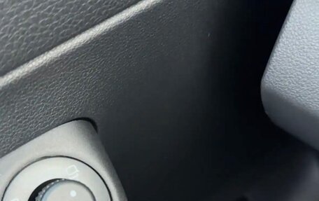 Volkswagen Polo VI (EU Market), 2018 год, 1 300 000 рублей, 21 фотография