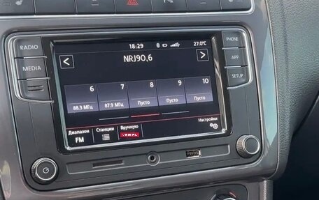 Volkswagen Polo VI (EU Market), 2018 год, 1 300 000 рублей, 17 фотография