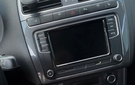 Volkswagen Polo VI (EU Market), 2018 год, 1 300 000 рублей, 19 фотография