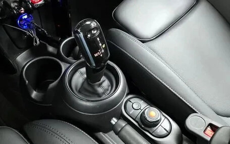 MINI Hatch, 2022 год, 1 925 000 рублей, 10 фотография