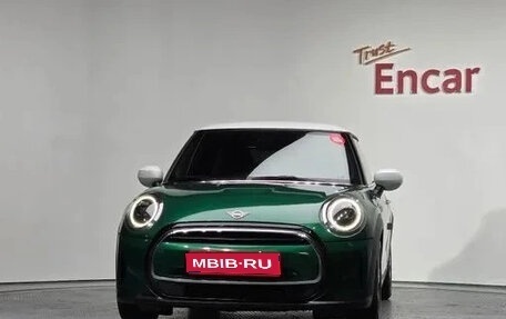 MINI Hatch, 2022 год, 1 925 000 рублей, 1 фотография