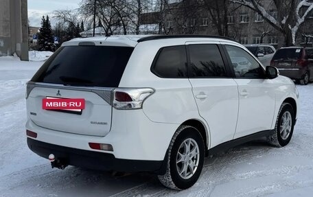 Mitsubishi Outlander III рестайлинг 3, 2012 год, 1 499 000 рублей, 5 фотография
