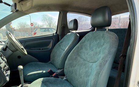 Toyota Vitz, 2000 год, 270 000 рублей, 15 фотография