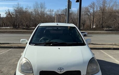 Toyota Vitz, 2000 год, 270 000 рублей, 3 фотография