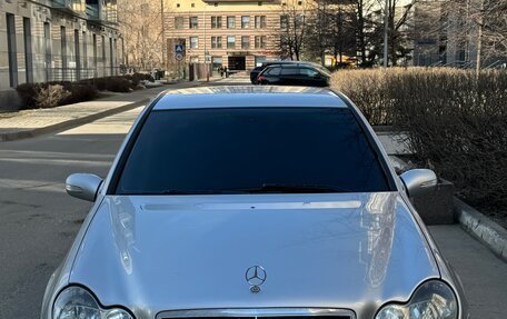 Mercedes-Benz C-Класс, 2004 год, 630 000 рублей, 6 фотография