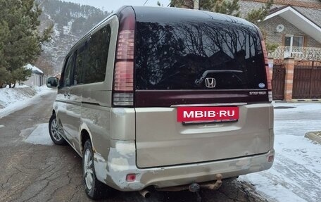 Honda Stepwgn II рестайлинг, 2004 год, 520 000 рублей, 5 фотография