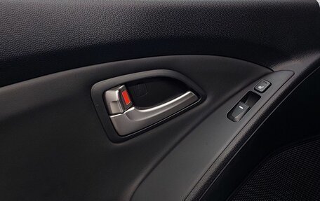 Hyundai ix35 I рестайлинг, 2010 год, 1 289 000 рублей, 19 фотография