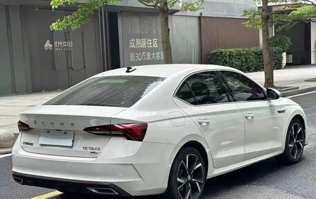 Skoda Octavia IV, 2022 год, 1 850 001 рублей, 4 фотография