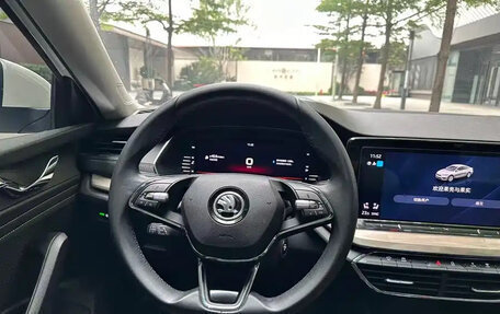 Skoda Octavia IV, 2022 год, 1 850 001 рублей, 8 фотография